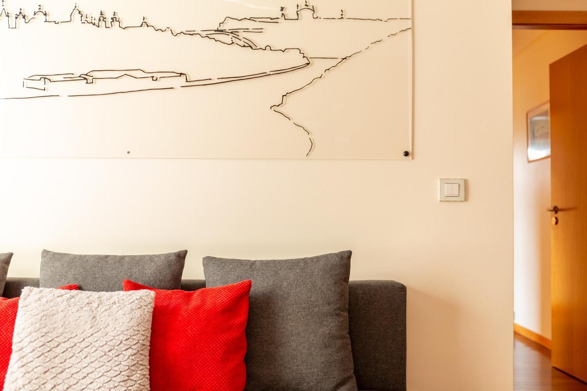 Francos Relaxing Apartment By The Metro ポルト エクステリア 写真